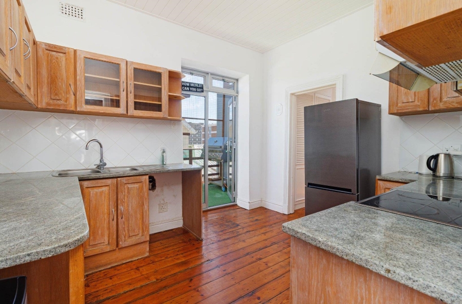 To Let 2 Bedroom Property for Rent in Sea Point Western Cape